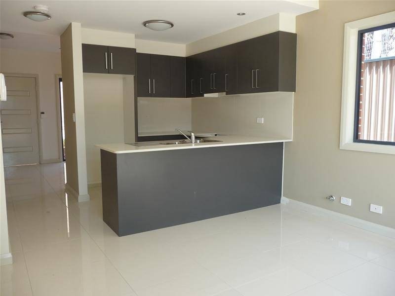 4/18 Holland Crescent, Casula NSW 2170