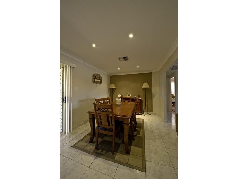 32 Braidwood Drive, Prestons NSW 2170