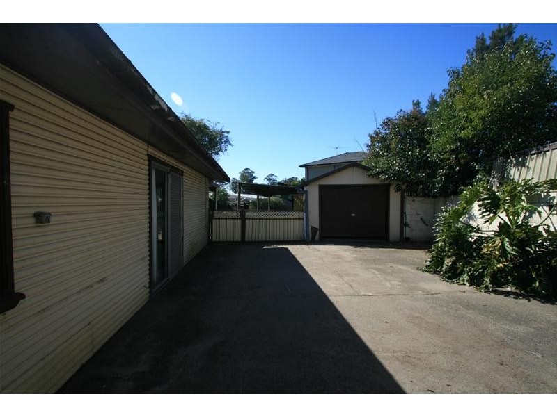 4 Dunbier Avenue, Lurnea NSW 2170