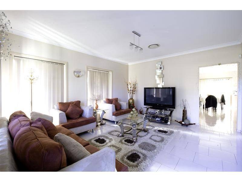 17 Gould Street, West Hoxton NSW 2171