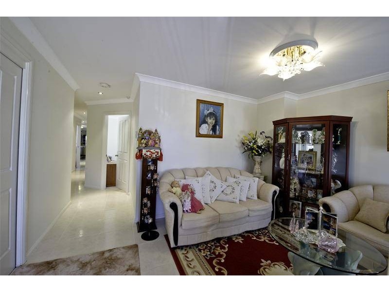 16B Hewison Avenue, Green Valley NSW 2168