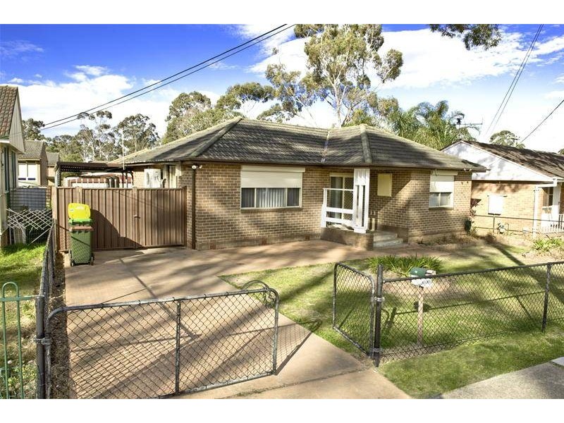 19 Bobin Road, Sadleir NSW 2168