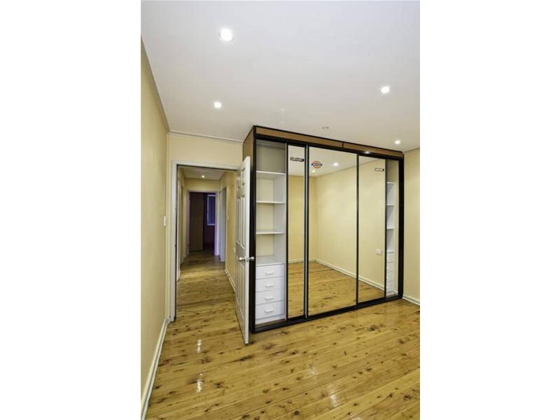 19 Bobin Road, Sadleir NSW 2168