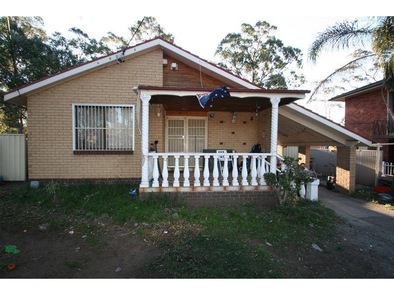 9 Brubri Street, Busby NSW 2168