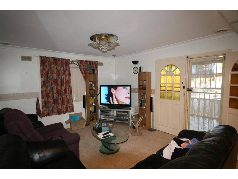 9 Brubri Street, Busby NSW 2168