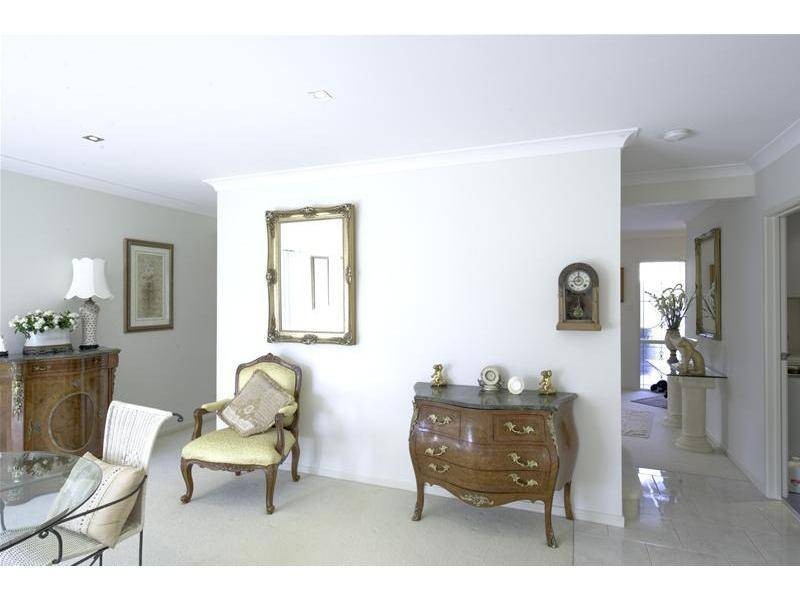 17 Wingate Avenue, West Hoxton NSW 2171