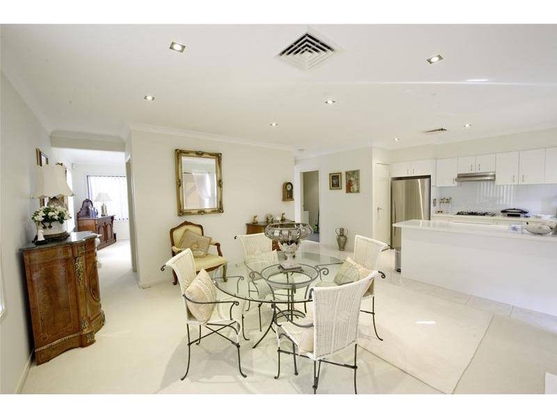 17 Wingate Avenue, West Hoxton NSW 2171