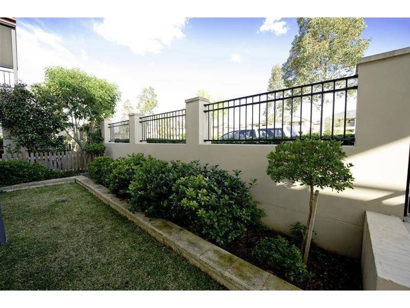 17 Wingate Avenue, West Hoxton NSW 2171