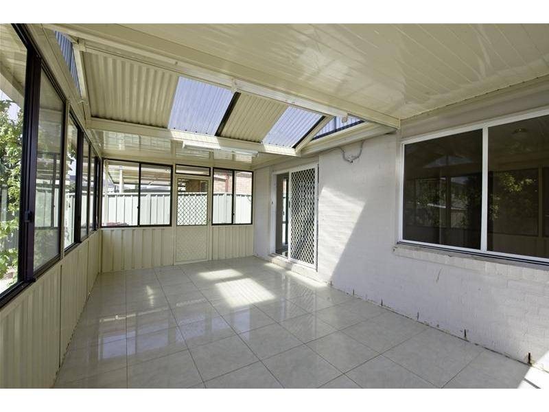 14 Chestnut Crescent, Prestons NSW 2170