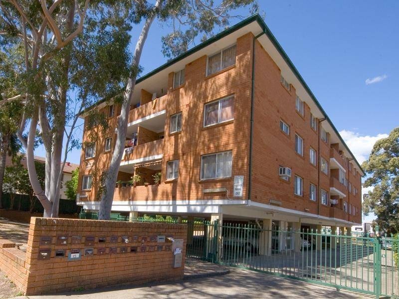 12/52-54 Speed Street, Liverpool NSW 2170