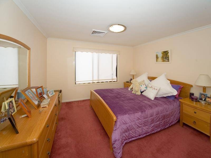 6 Wesley Place, Horningsea Park NSW 2171