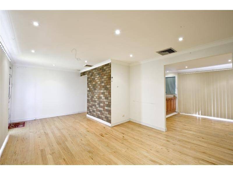 3 Phoenix Crescent, Casula NSW 2170
