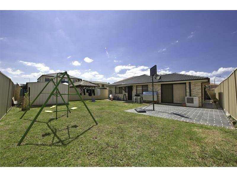 10 Gascogne Street, Prestons NSW 2170