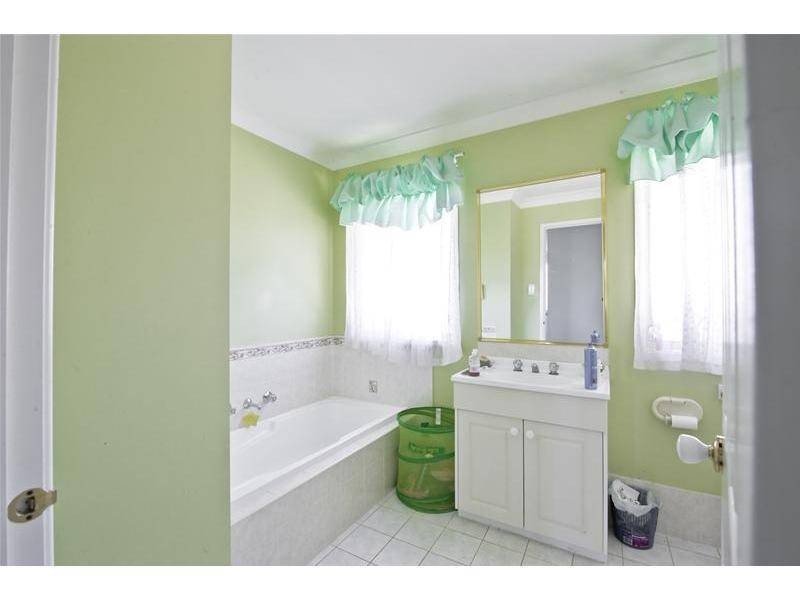 15 Incense Place, Casula NSW 2170