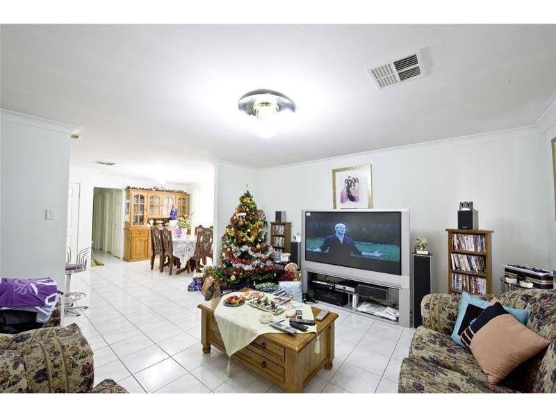 15 Incense Place, Casula NSW 2170