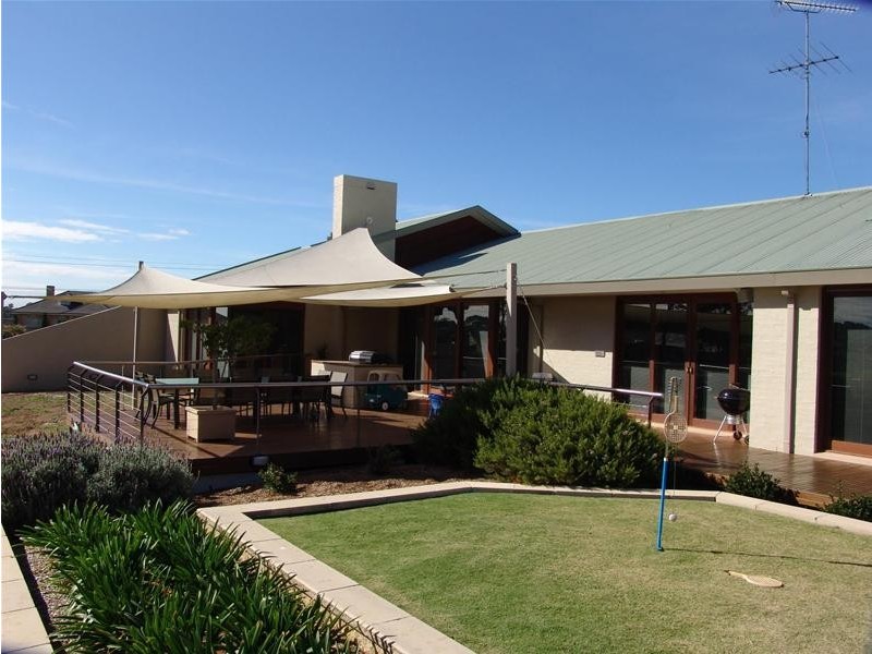 35 Cubitt Drive, Denham Court NSW 2565
