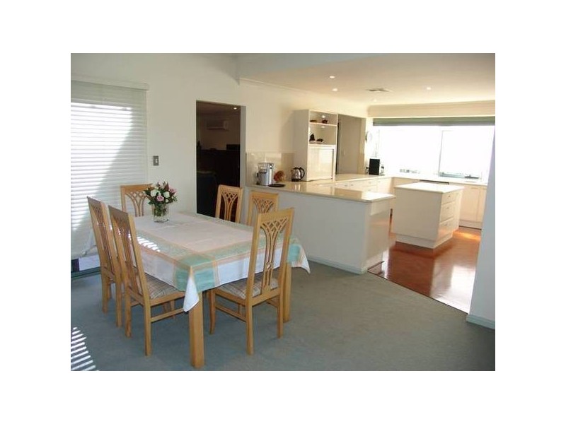 Macquarie Links NSW 2565