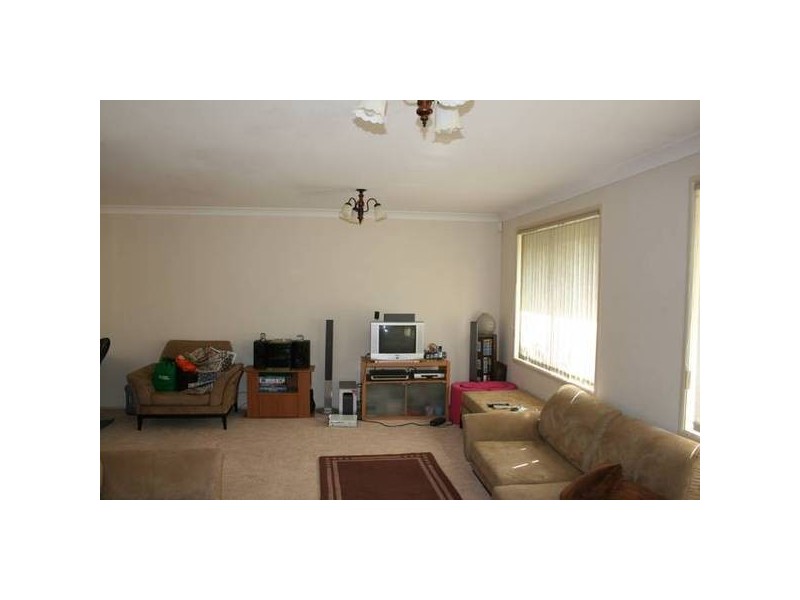 OVENS PLACE, Horningsea Park NSW 2171