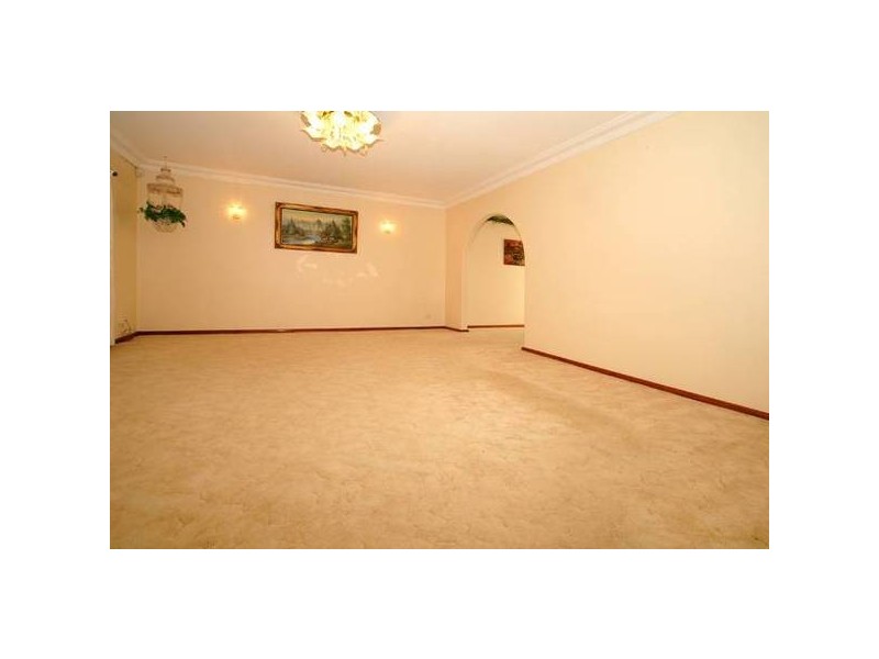 Chipping Norton NSW 2170