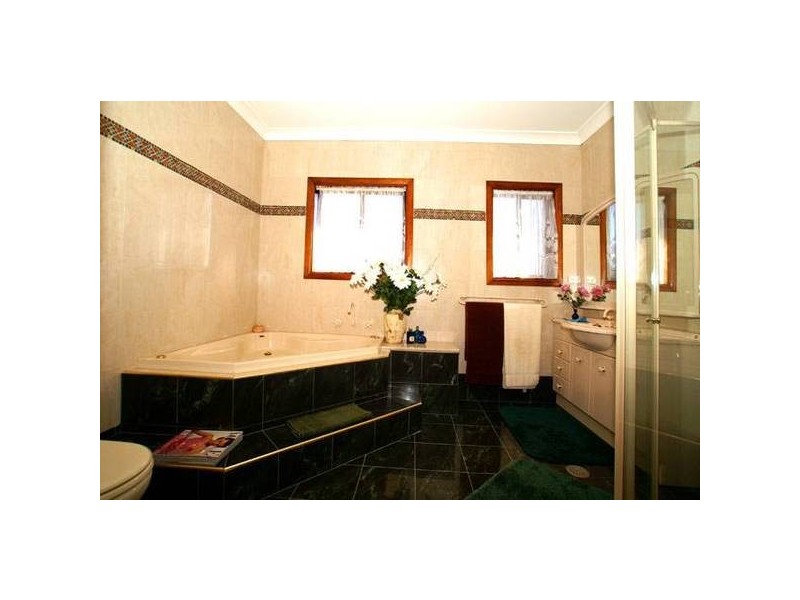 Chipping Norton NSW 2170