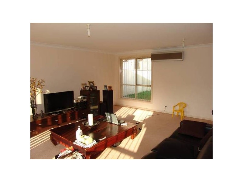 West Hoxton NSW 2171
