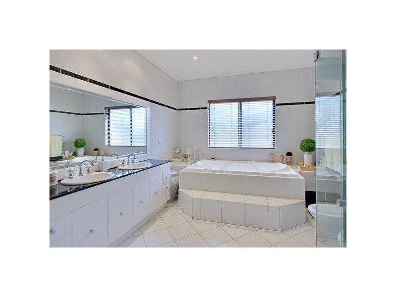6 Culverston Avenue, Denham Court NSW 2565
