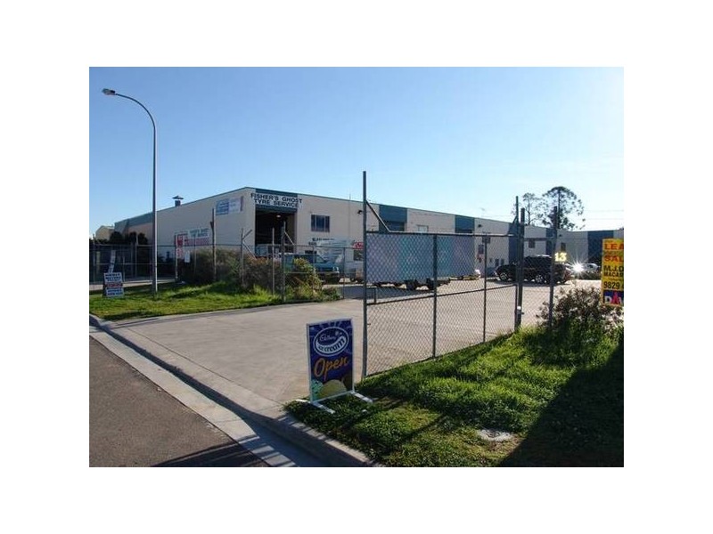 1/13 Frost Road, Campbelltown NSW 2560