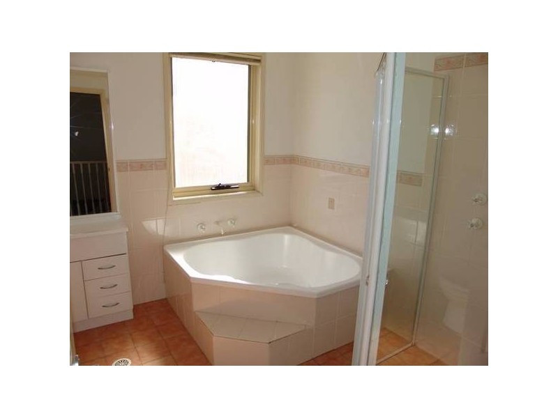 22 Andrews Cct, Horningsea Park NSW 2171