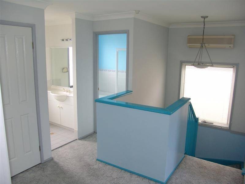 8 Tate Place, Horningsea Park NSW 2171