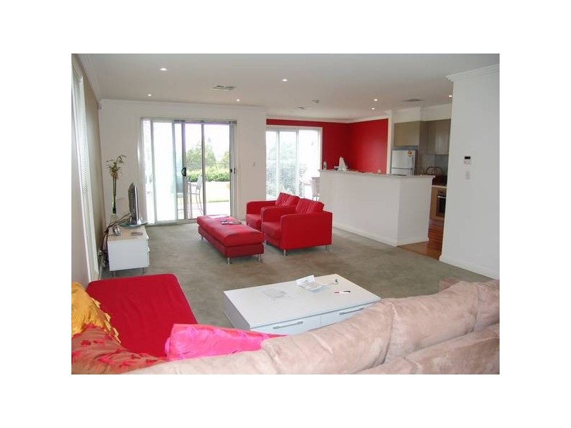 Macquarie Links NSW 2565