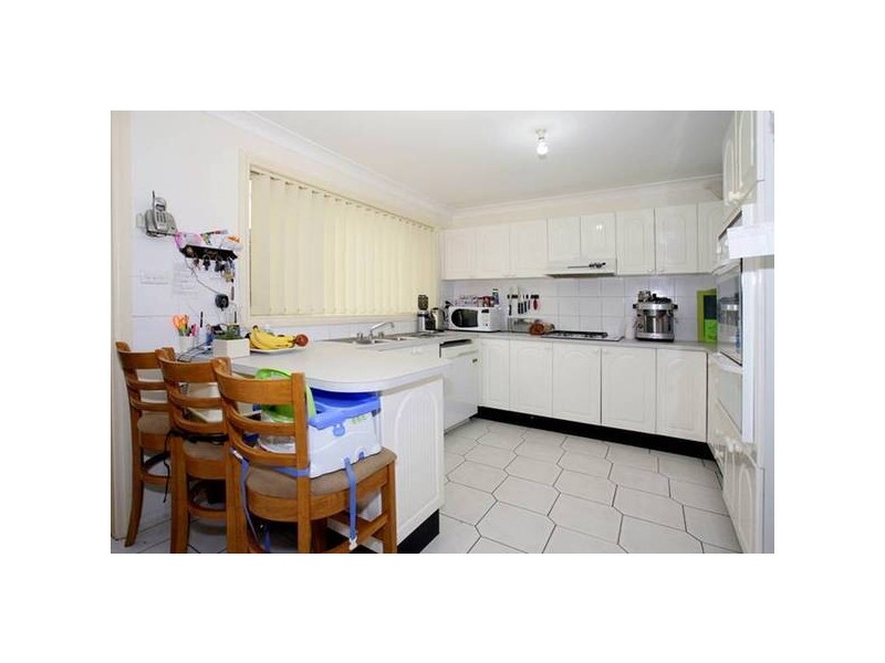5/9-11 Seaeagle Crescent, Green Valley NSW 2168