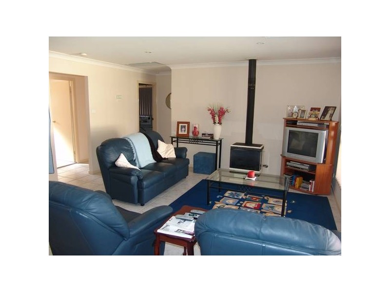 19 Mitchell Drive, West Hoxton NSW 2171