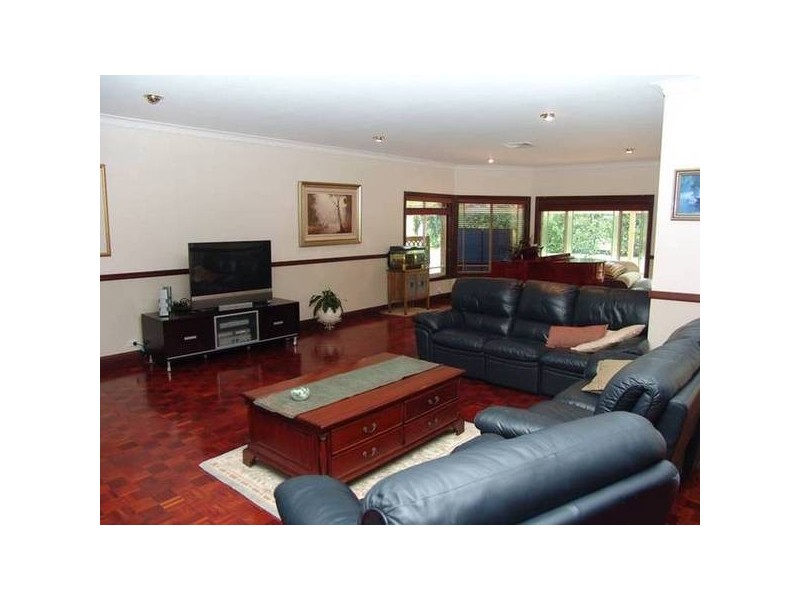 10 Culverston Avenue, Denham Court NSW 2565