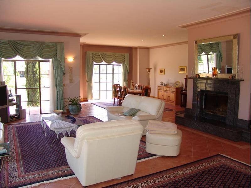 2 Bellevue Close, Rossmore NSW 2557