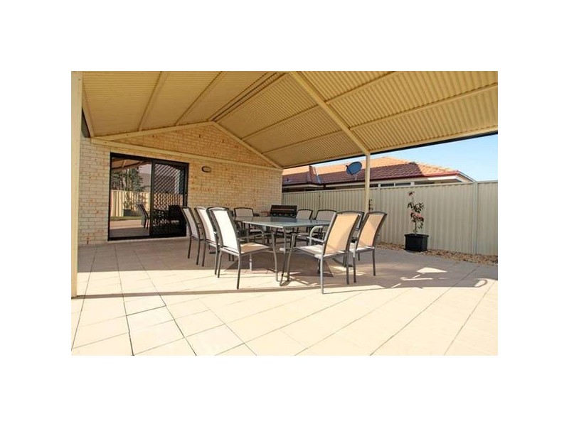 Wattle Grove NSW 2173