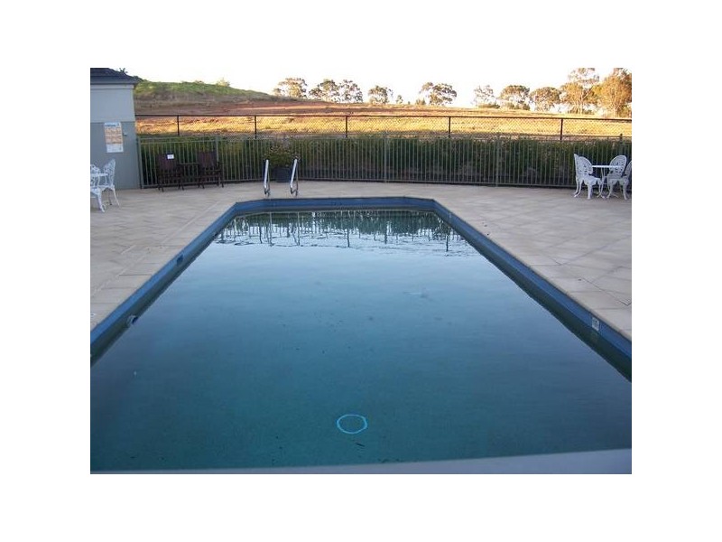 Macquarie Links NSW 2565