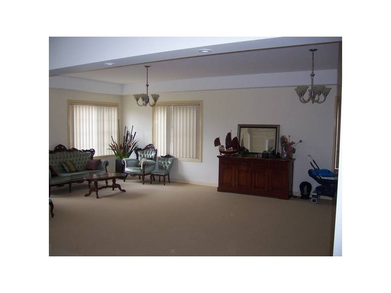 Macquarie Links NSW 2565