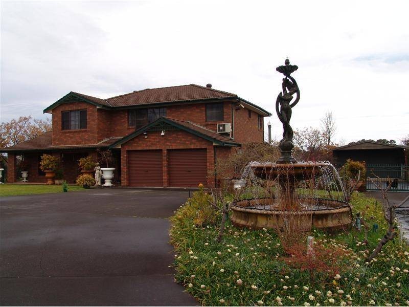 126 Kelvin Park Drive, Bringelly NSW 2556