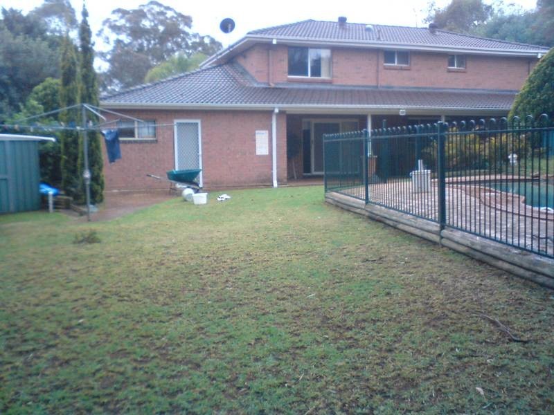 10 Glen Alpine Drive, Glen Alpine NSW 2560