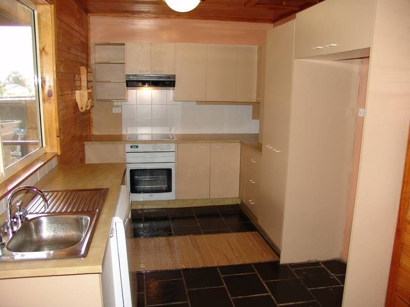 6 Jan Avenue, Lurnea NSW 2170