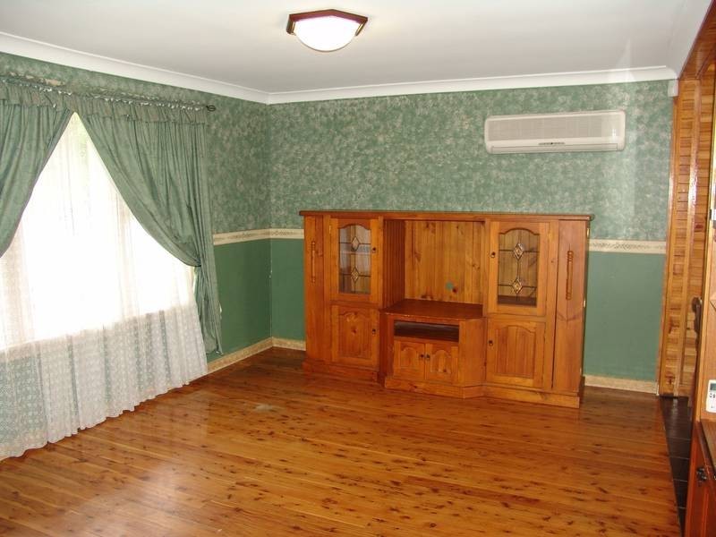 6 Jan Avenue, Lurnea NSW 2170