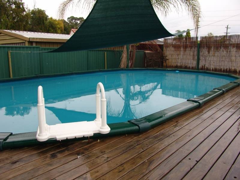 6 Jan Avenue, Lurnea NSW 2170