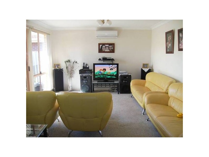 11 Taralga Street, Prestons NSW 2170