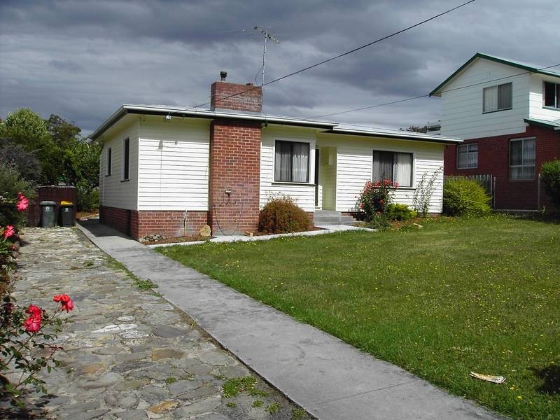 31 Russell Road, Claremont TAS 7011