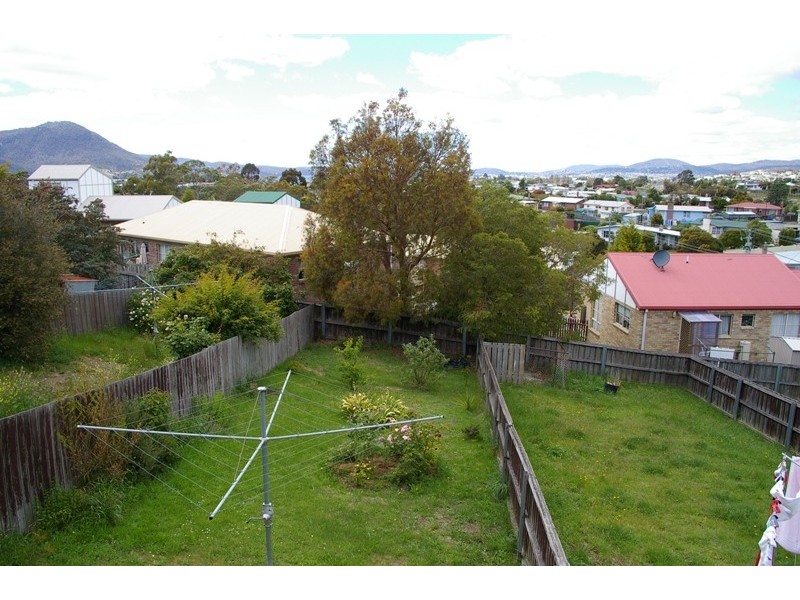 2/4 Chatterton Court, Claremont TAS 7011