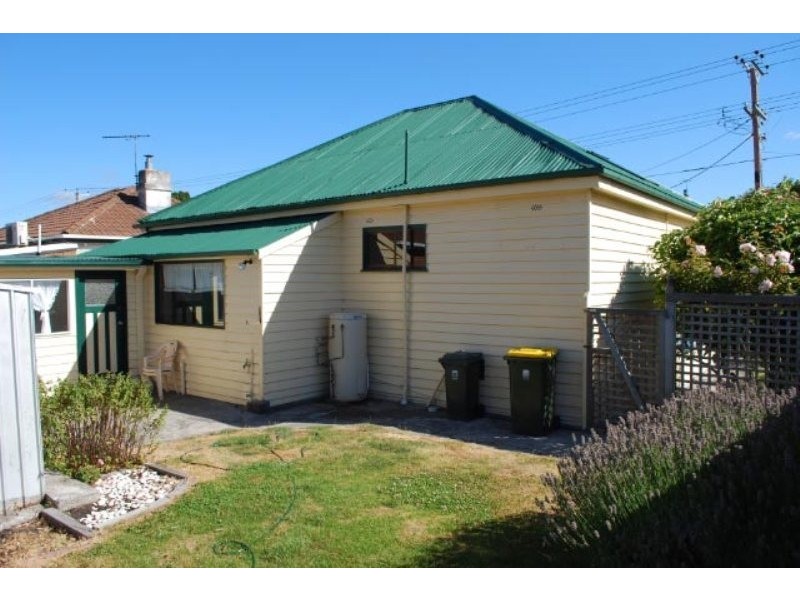 18 Pedder Street, New Town TAS 7008