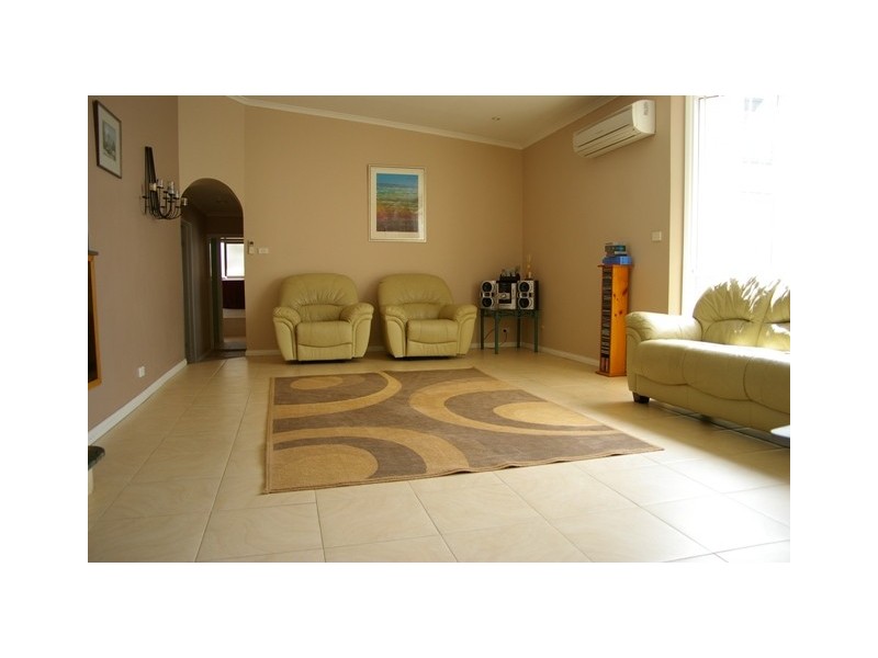 128 Springfield Avenue, West Moonah TAS 7009