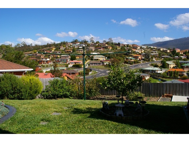 1/9 Brendan Crescent, Austins Ferry TAS 7011