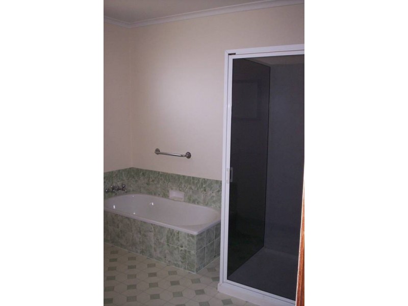 14 Silwood Avenue, Howrah TAS 7018