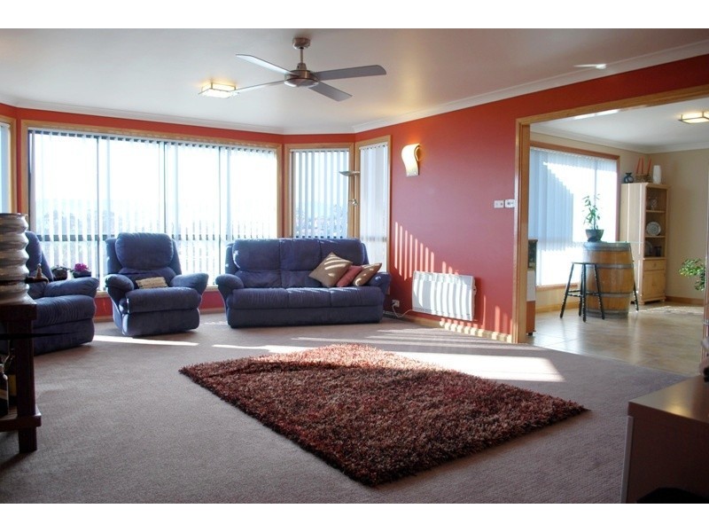 16 Grant Court, Granton TAS 7030